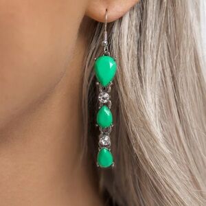 🟢💚🟢 “MALIBU MARCH” GREEN DROP EARRINGS WITH RHINESTONES ~ PAPARAZZI❗️🟢💚🟢